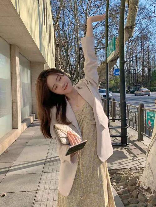 女人吃瓜的含义,社交圈中的趣味观察与心理解码