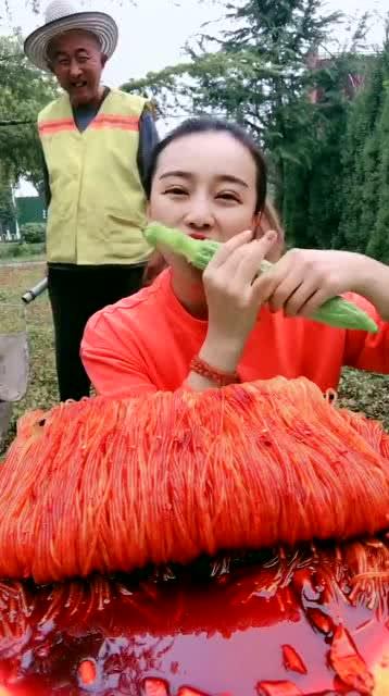 吃瓜直播扇嘴巴,主播扇嘴巴引发网友热议