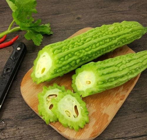 扎鲁特旗吃瓜,瓜果飘香，品味民俗风情